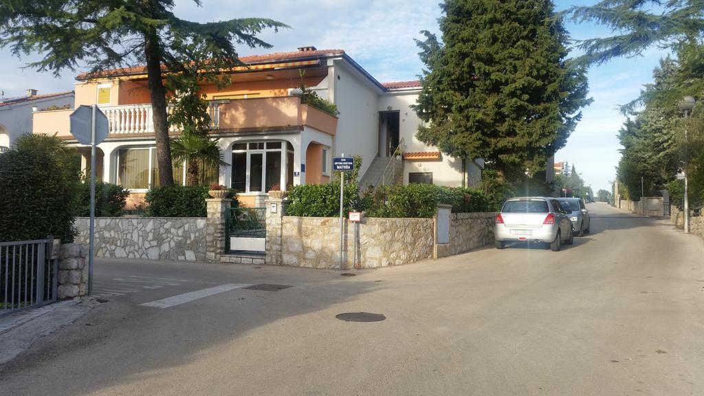 Guest House Tonica Krk Town Zewnętrze zdjęcie