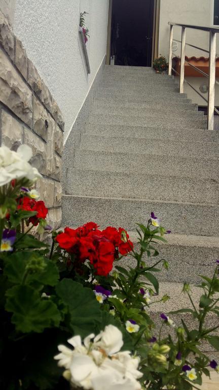 Guest House Tonica Krk Town Zewnętrze zdjęcie